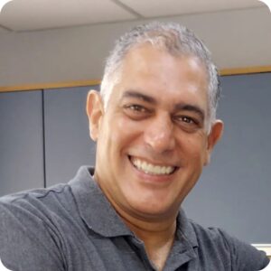 Dr. Alexandre César